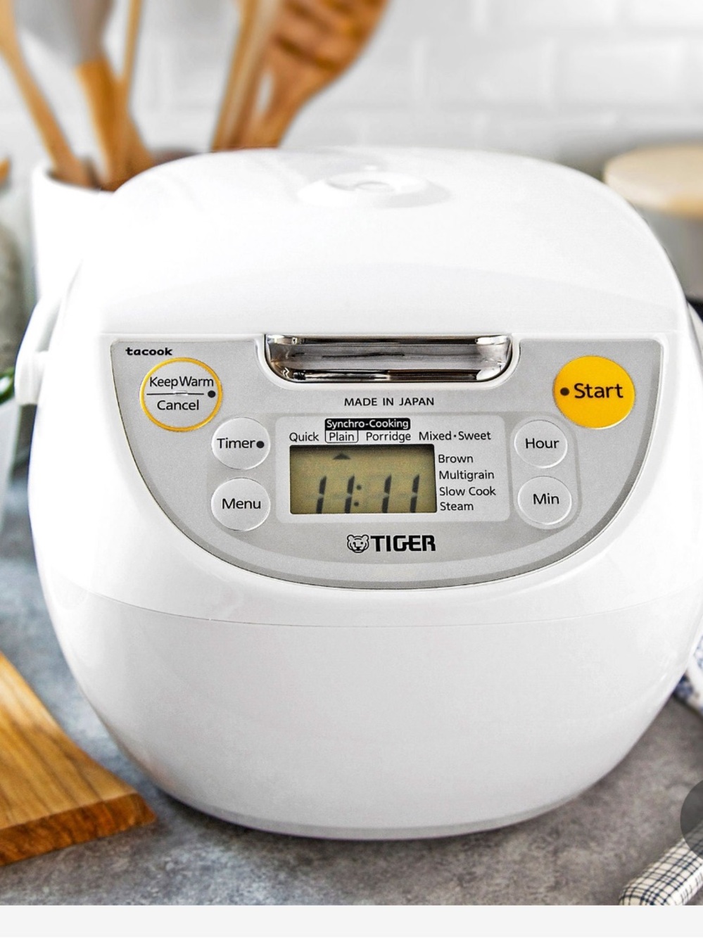 Tiger 5.5-Cup Micom Rice Cooker and Warmer, Nonstick, Japanese, White - NEW